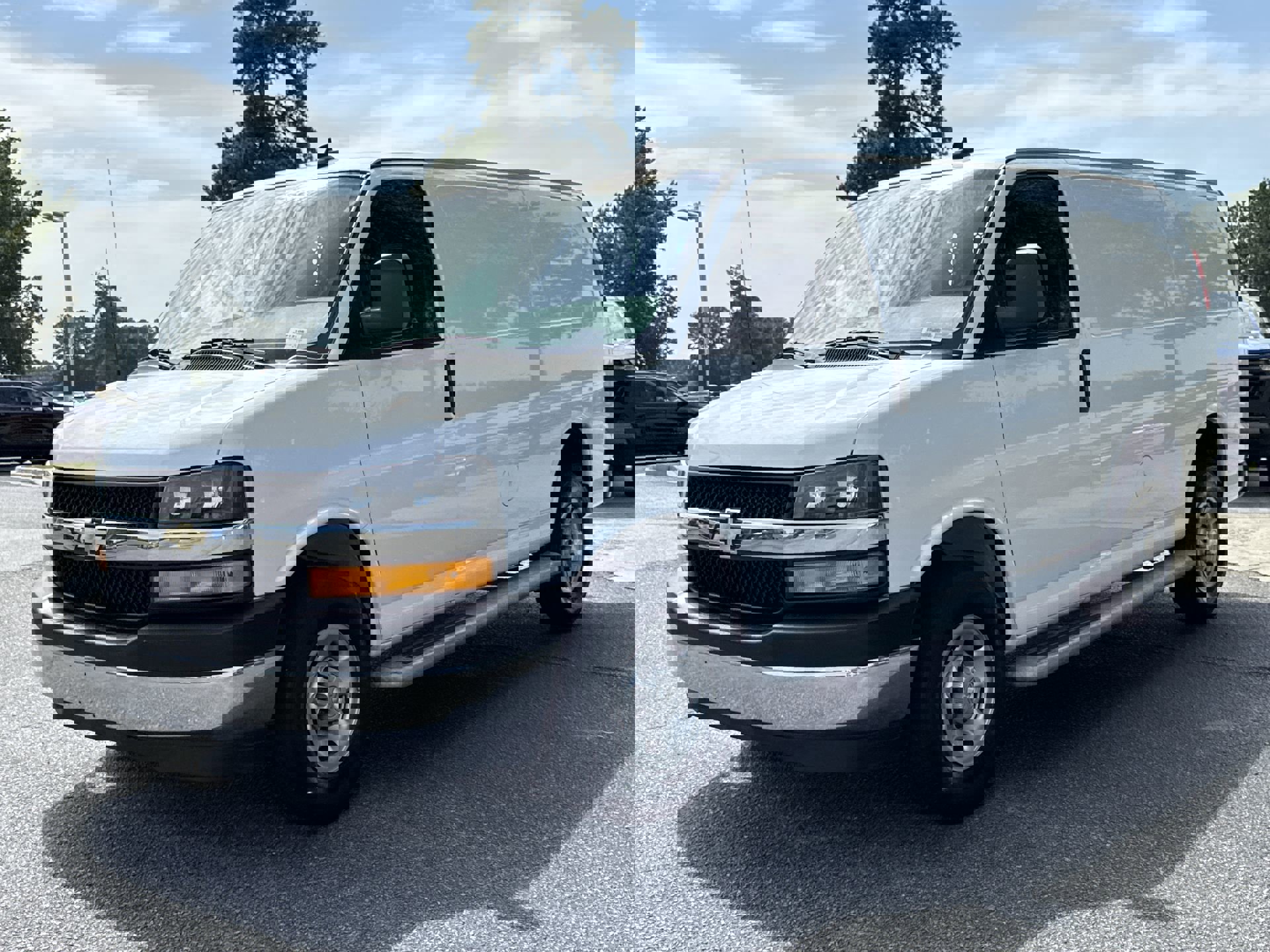 2023 Chevrolet Express Cargo Van photo 4
