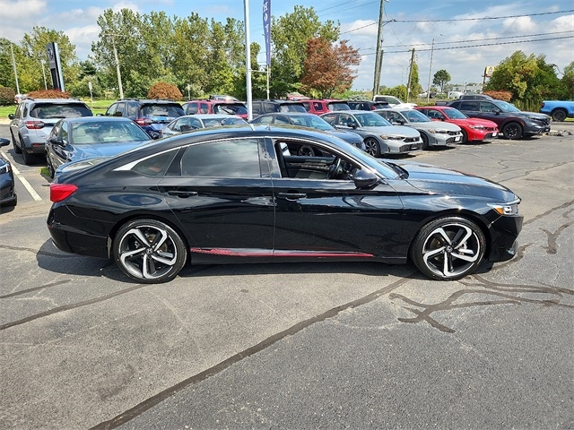2022 Honda Accord Sport photo 7