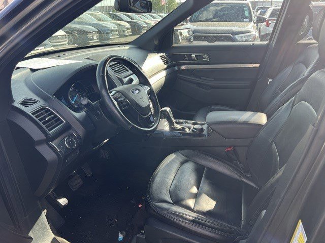 2018 Ford Explorer XLT photo 36