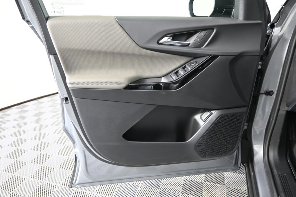 2026 Chevrolet Equinox LT photo 15