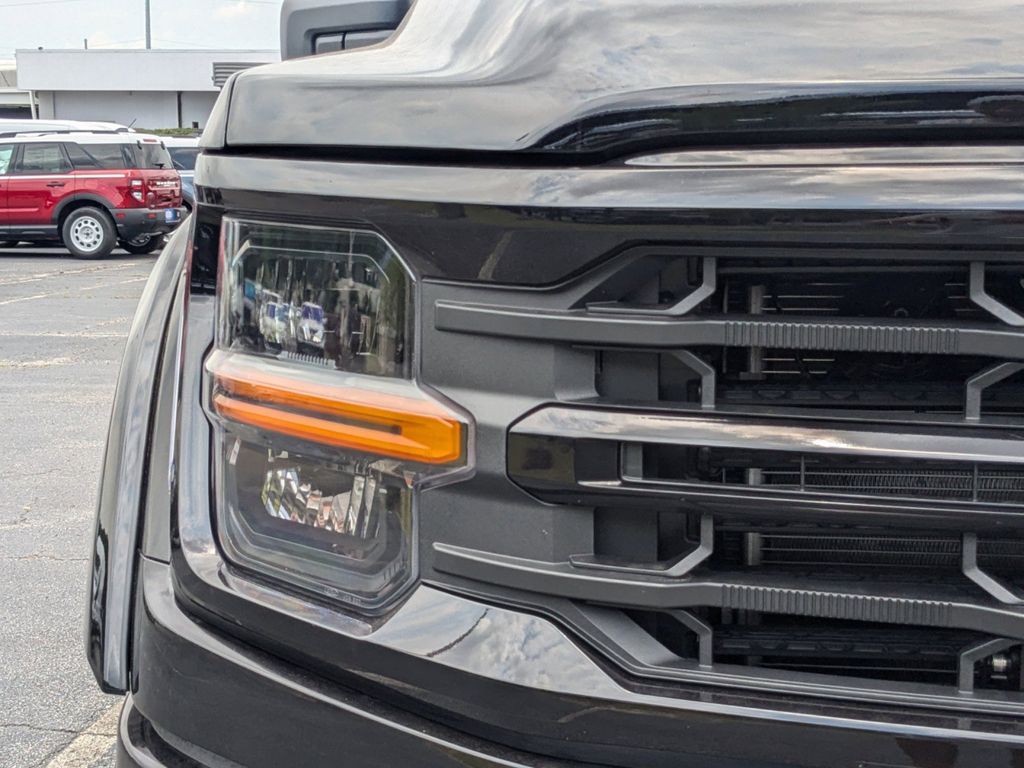2025 Ford F-150 XLT photo 10