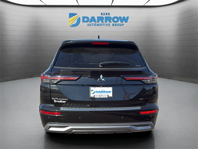 2025 Mitsubishi Outlander SE photo 4