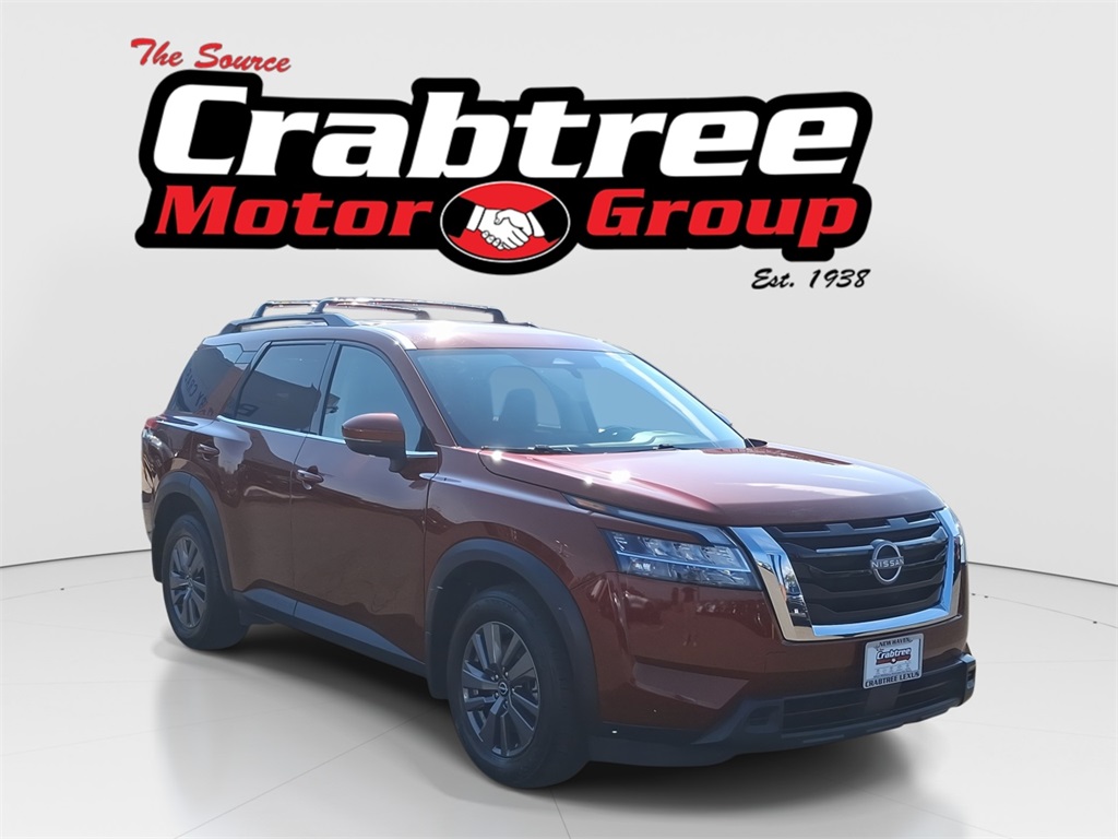 2022 Nissan Pathfinder SV's photo