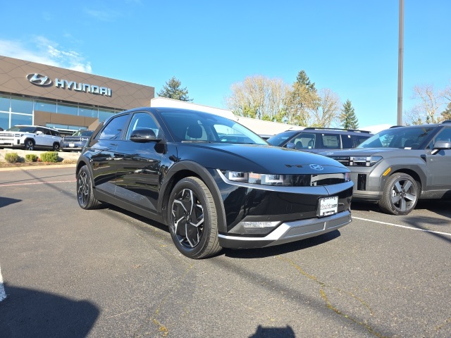 Certified 2024 Hyundai IONIQ 5 SEL with VIN KM8KNDDF9RU253321 for sale in Gladstone, OR