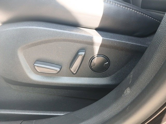 2024 Ford Edge SEL photo 18