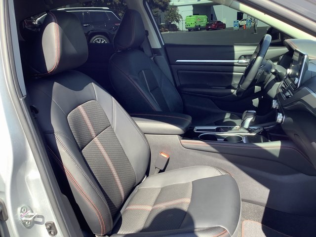2024 Nissan Altima SR photo 33