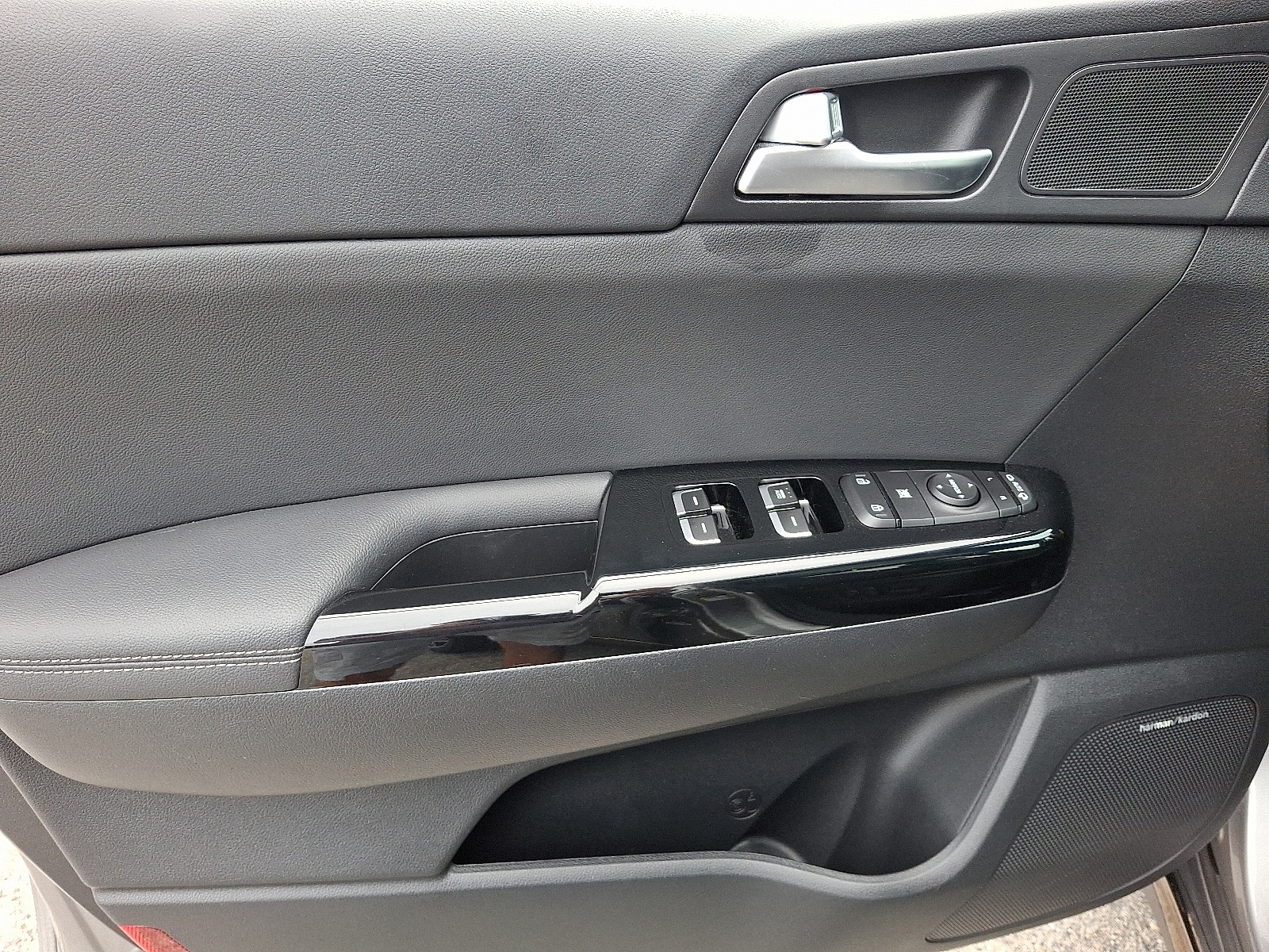 2022 Kia Sportage SX Turbo photo 13