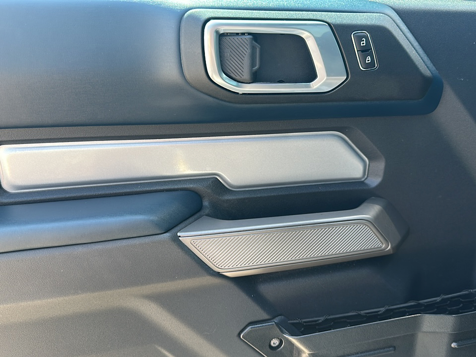 2023 Ford Bronco Outer Banks photo 7