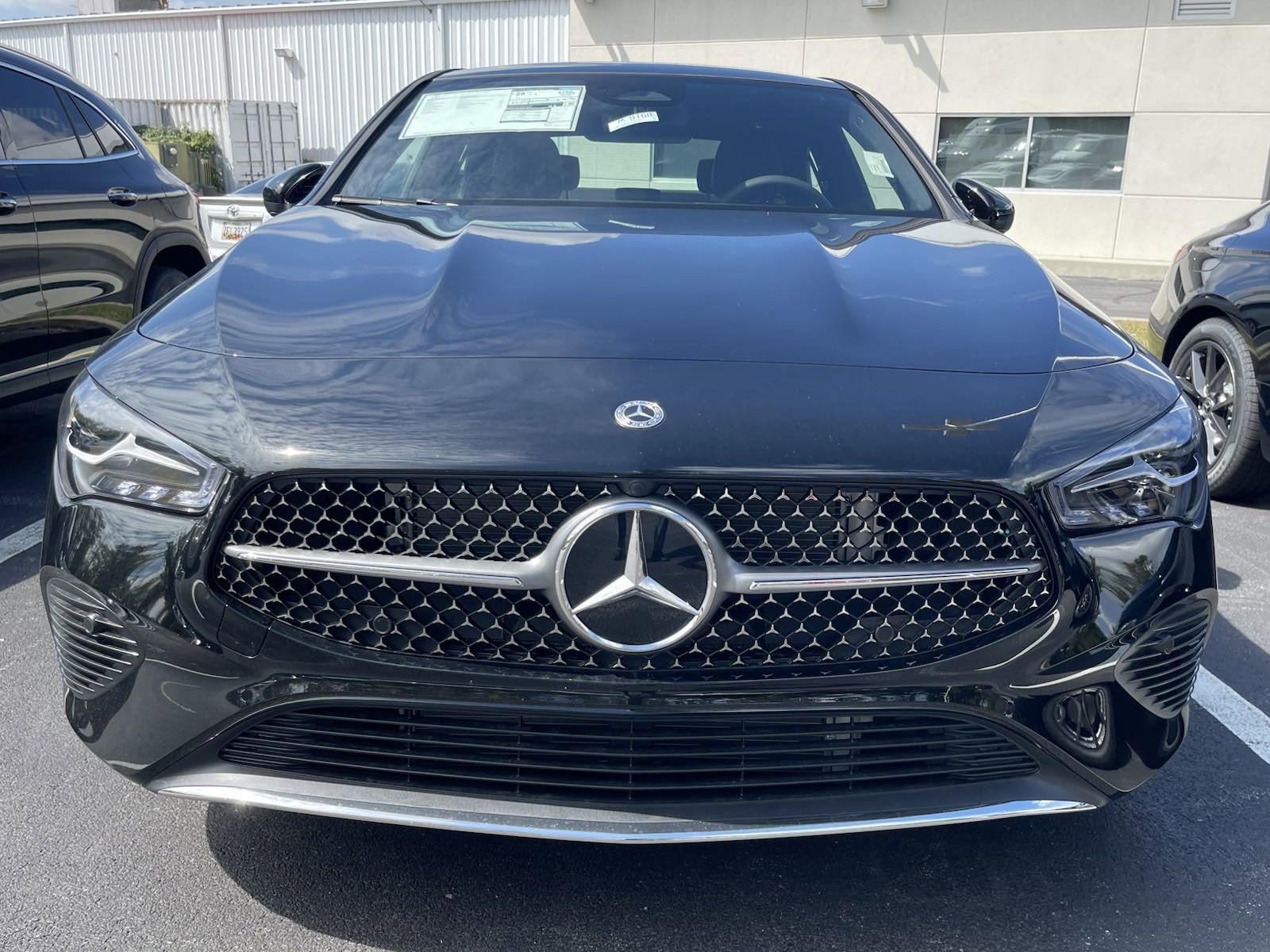 2025 Mercedes Benz CLA 250 4MATIC photo 2