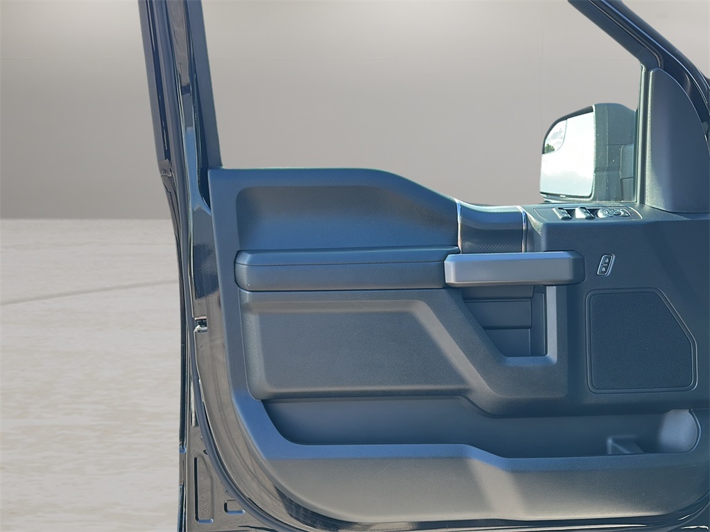 2020 Ford F-150 XLT photo 14