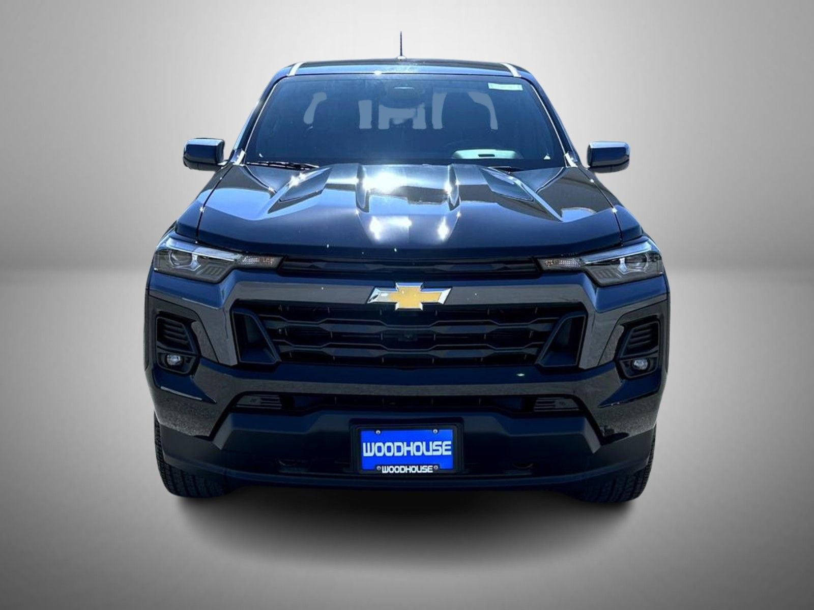 2026 Chevrolet Colorado LT photo 2
