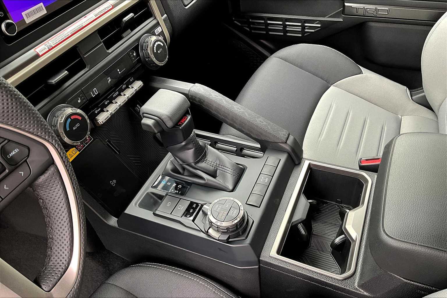 2025 Toyota Tacoma TRD Off-Road 4x4 Double Cab photo 7