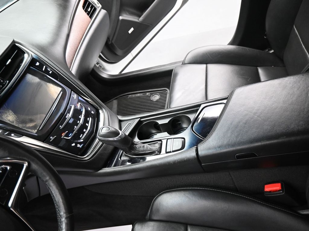 2016 Cadillac CTS Luxury photo 3