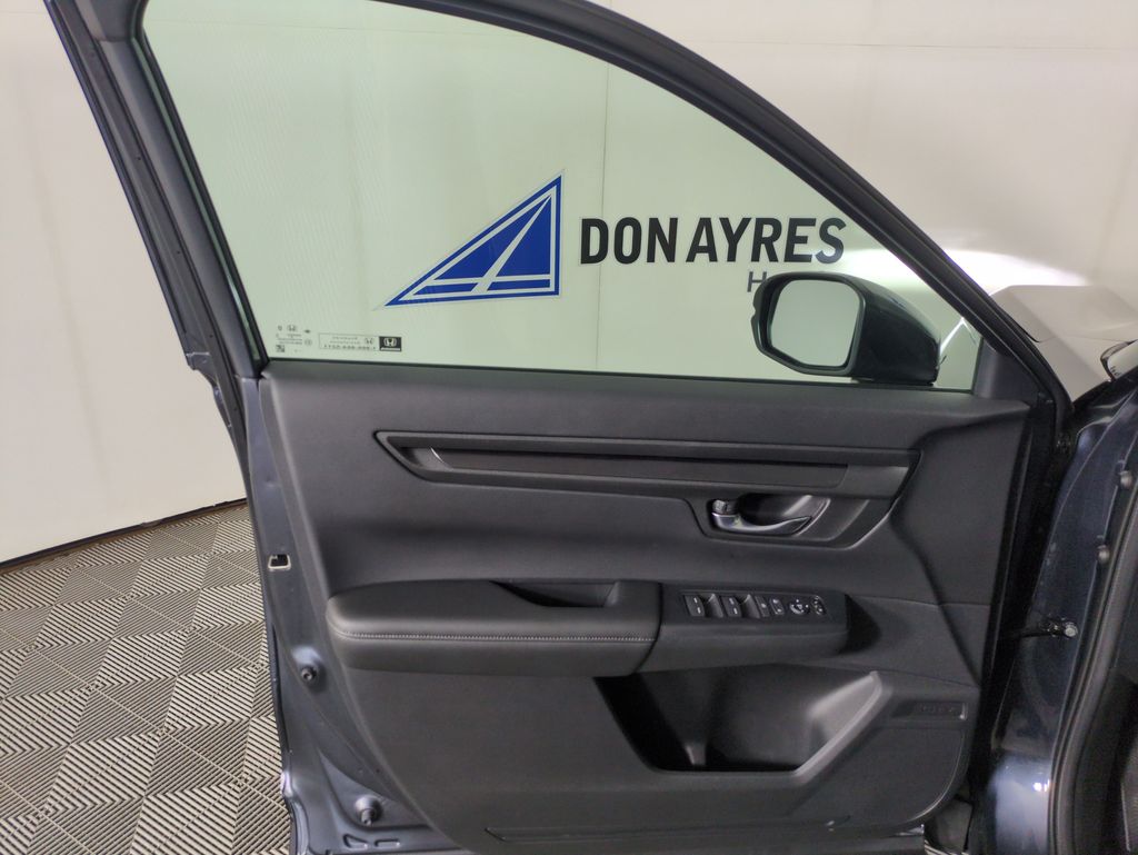 2025 Honda CR-V LX photo 10