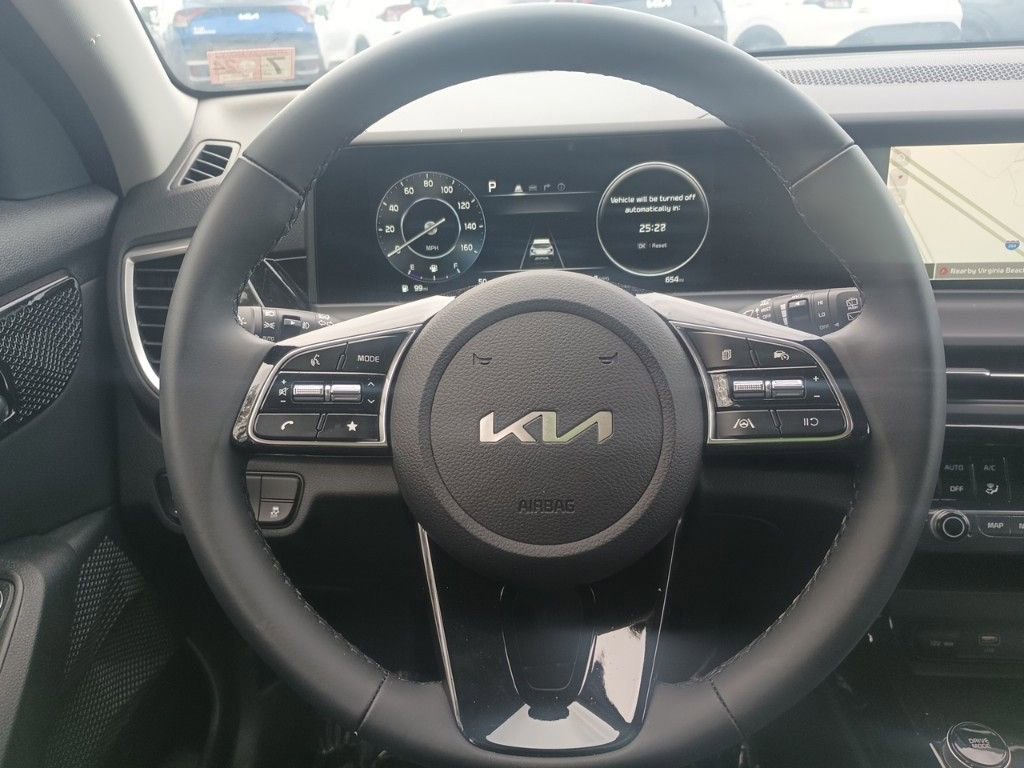 2024 Kia Seltos X-Line photo 11