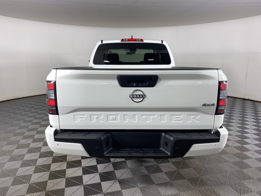 2025 Nissan Frontier SV photo 6