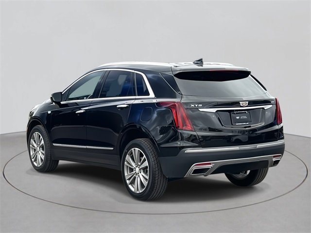 2022 Cadillac XT5 Premium Luxury photo 3