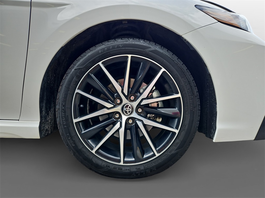 2023 Toyota Camry SE photo 15