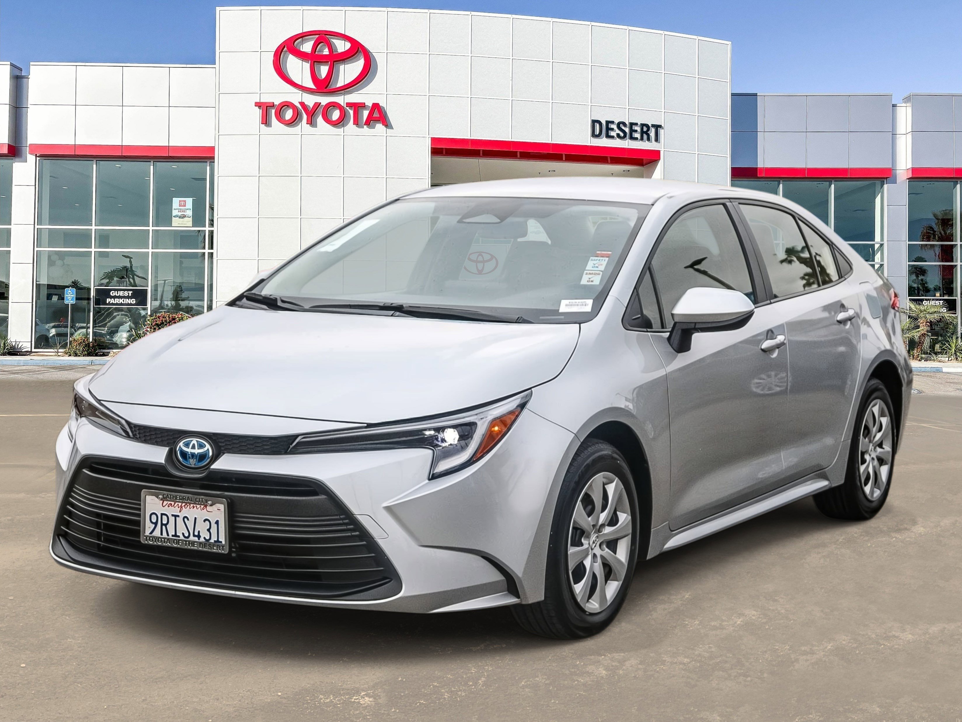 2025 Toyota Corolla Hybrid LE photo 3