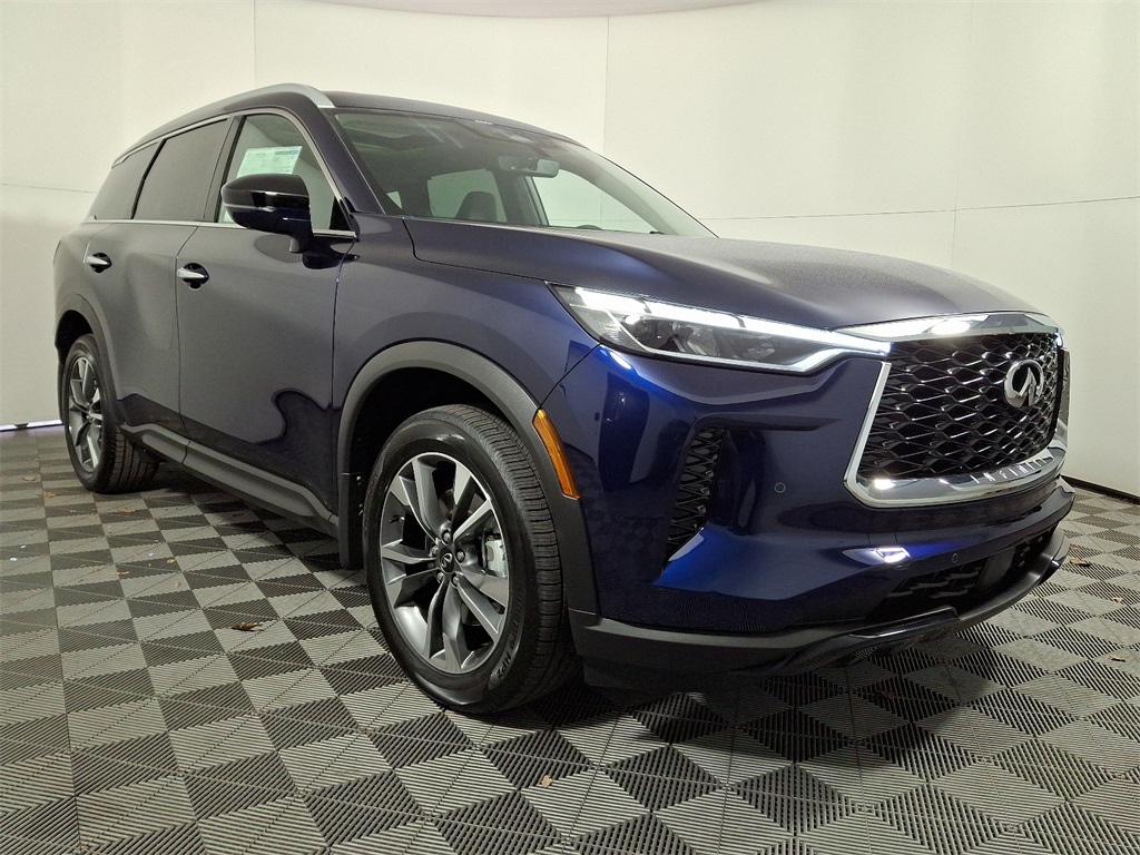 2025 Infiniti QX60 Luxe photo 3