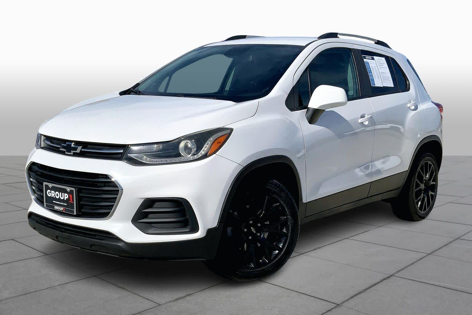 2022 Chevrolet Trax LT photo 2