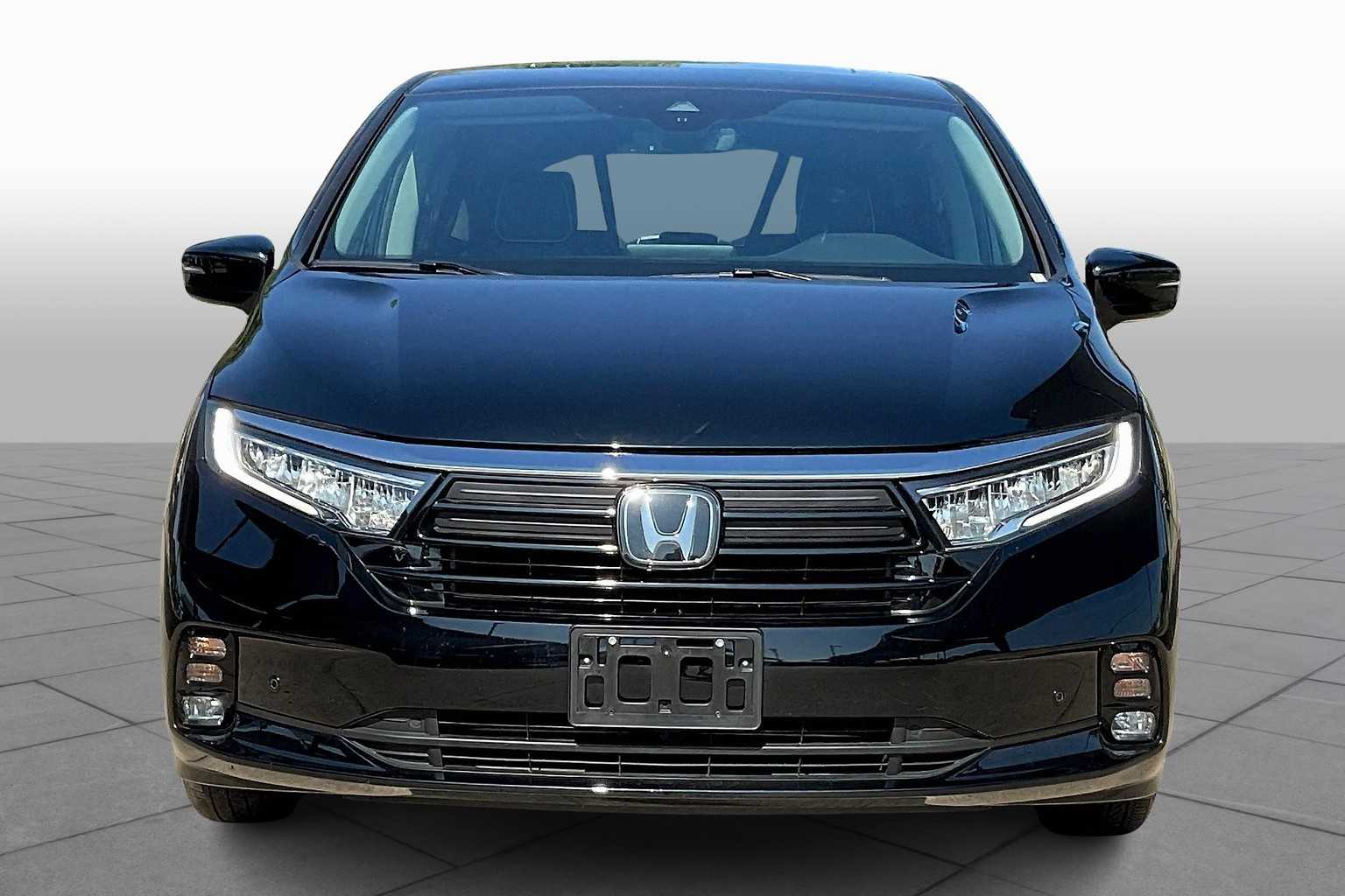 2024 Honda Odyssey Elite photo 3