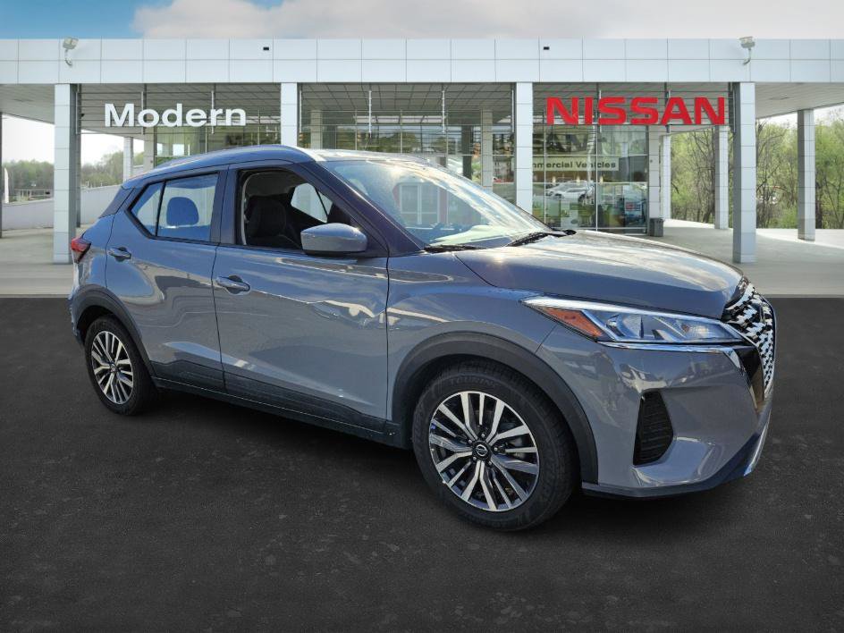 2021 Nissan Kicks SV photo 2