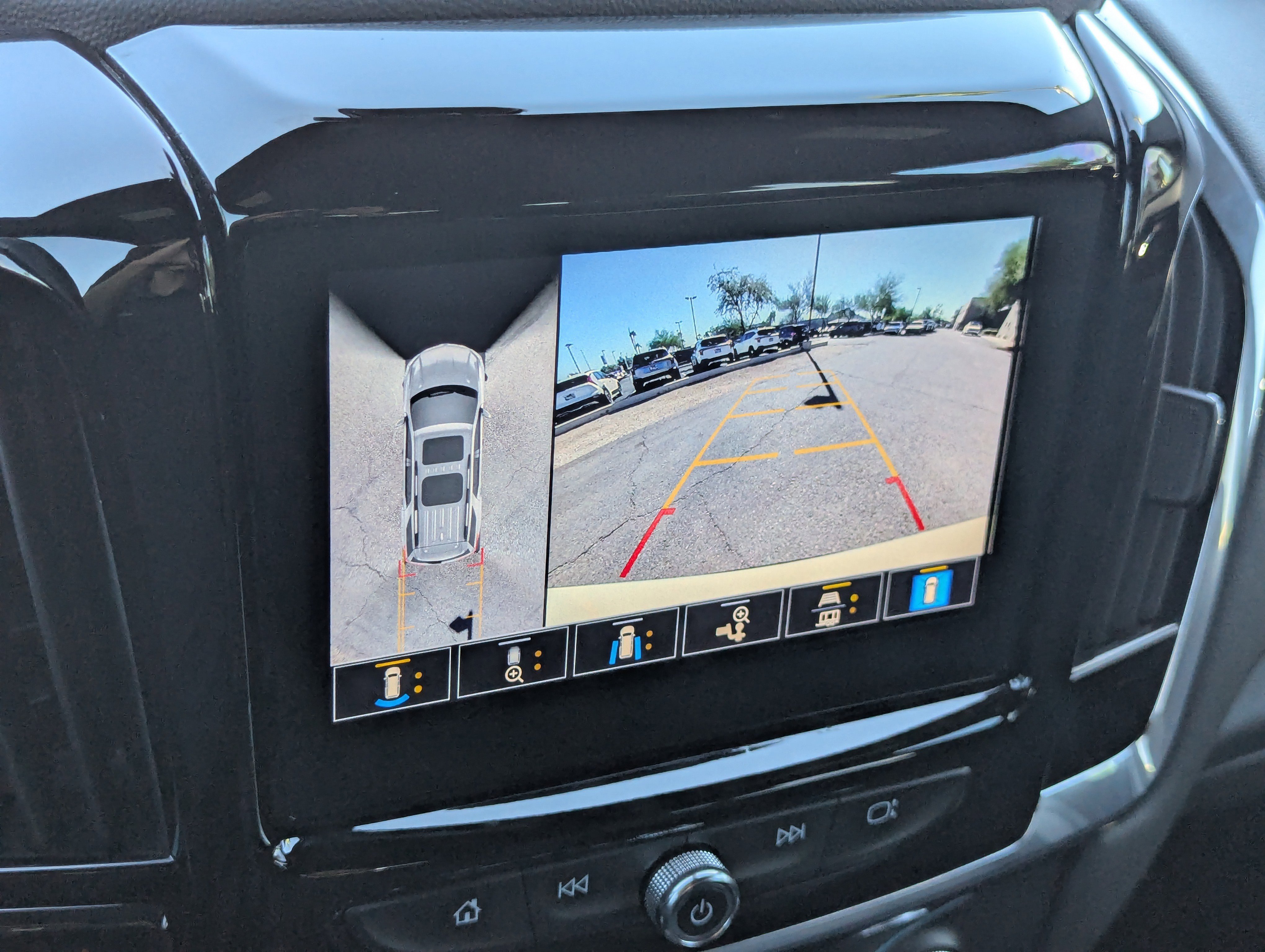 2023 Chevrolet Traverse RS photo 6