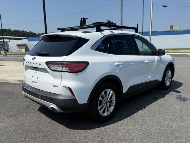 2020 Ford Escape SE photo 3