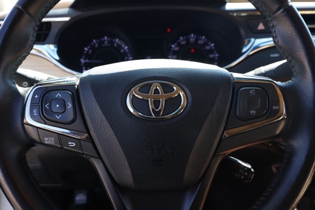 2013 Toyota Avalon XLE photo 23