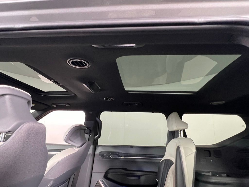 2024 Kia EV9 GT-Line photo 23
