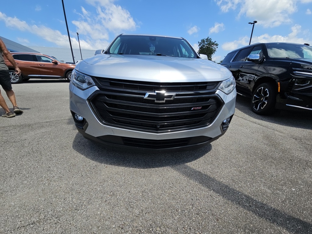 2021 Chevrolet Traverse RS photo 3