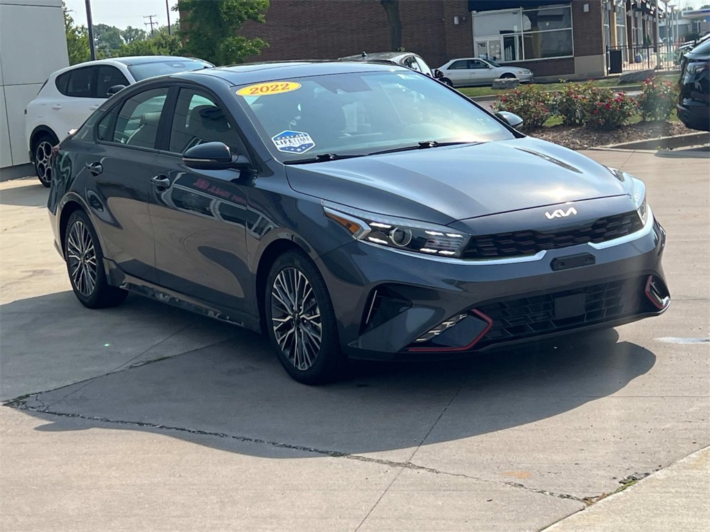 2022 Kia Forte GT-Line photo 7