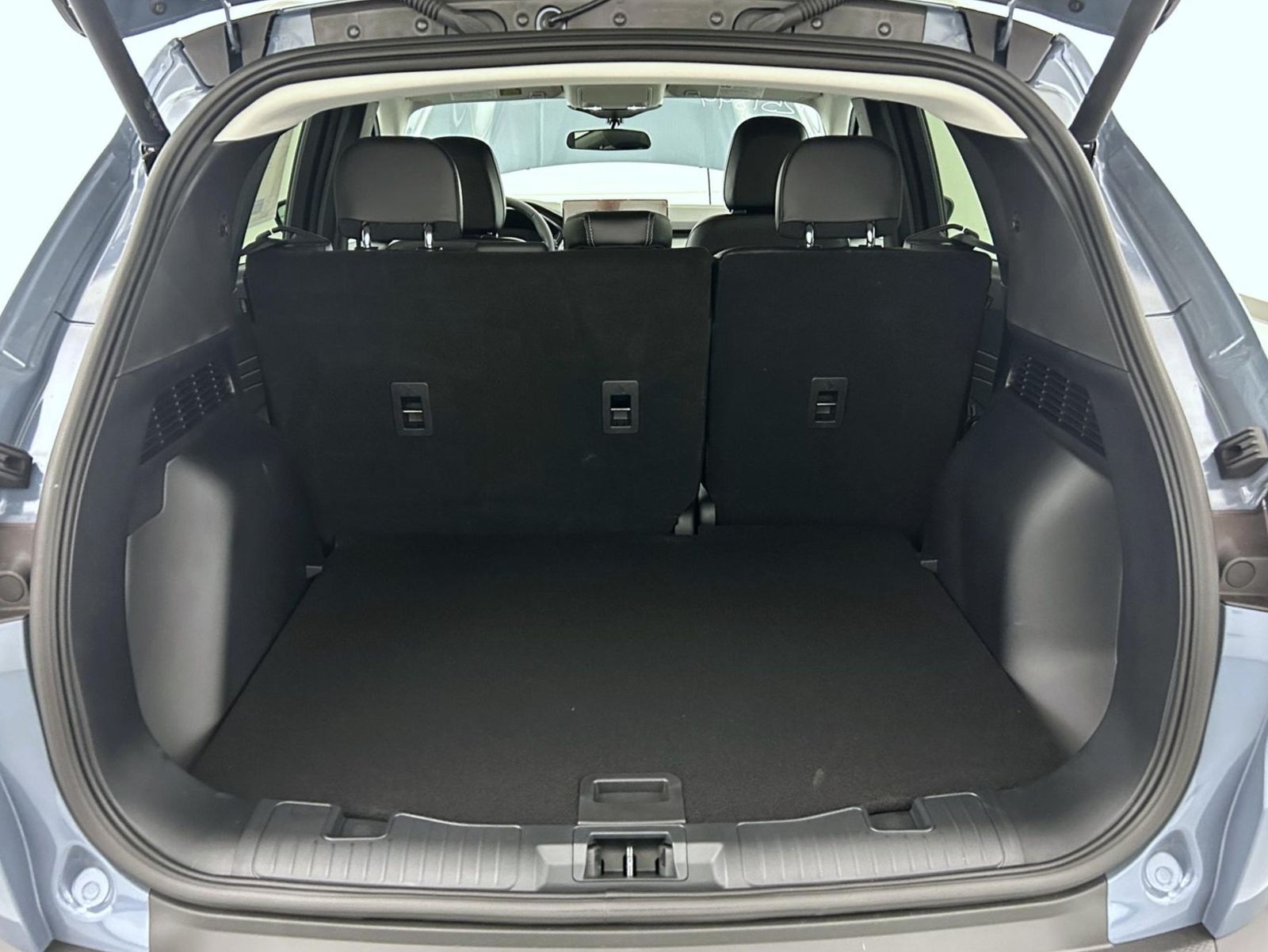 2025 Ford Escape Plug-In Hybrid Sport photo 21