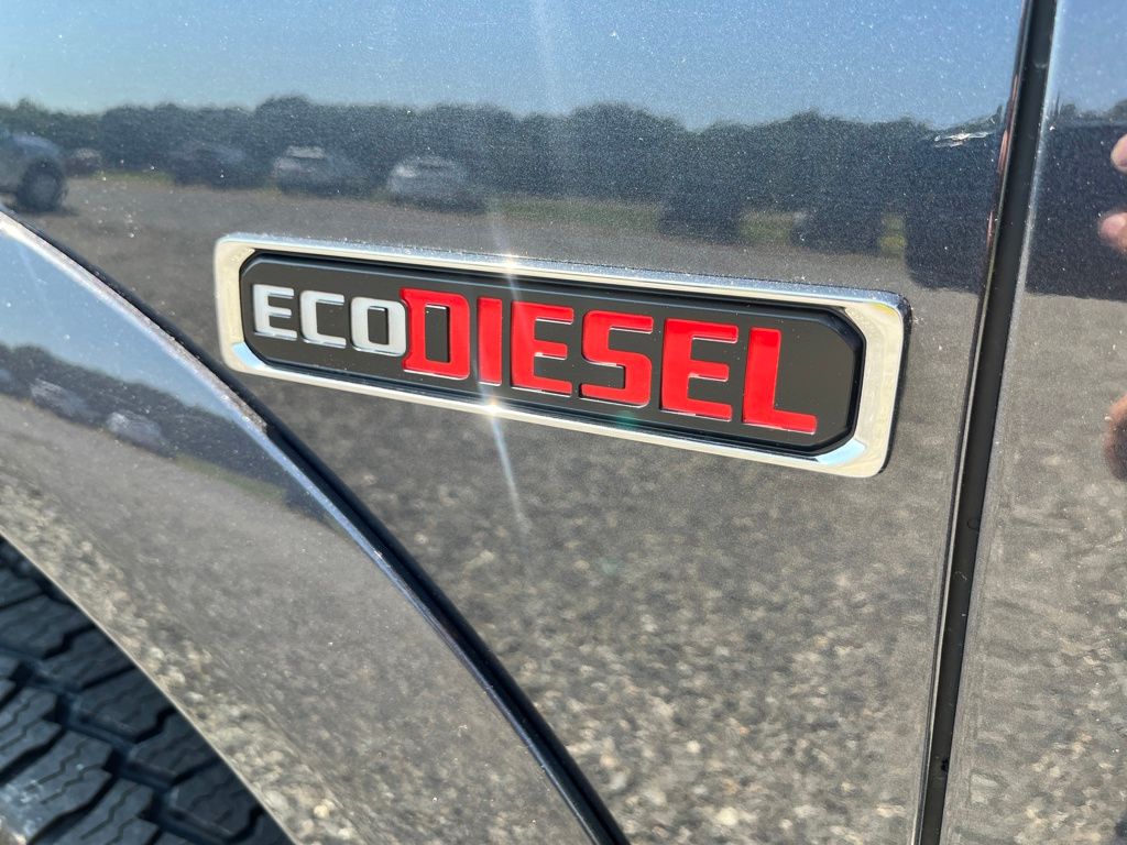 2018 Ram 1500 Laramie photo 32