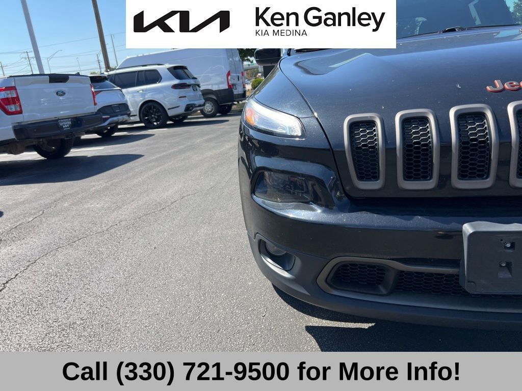 2016 Jeep Cherokee 80th Anniversary Edition photo 17