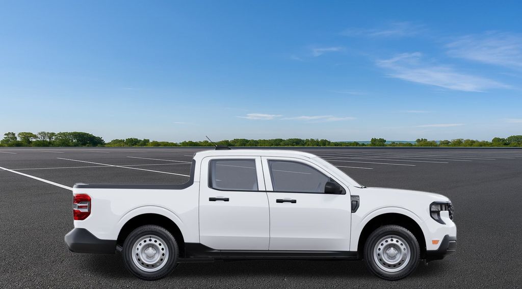 2025 Ford Maverick XL photo 3