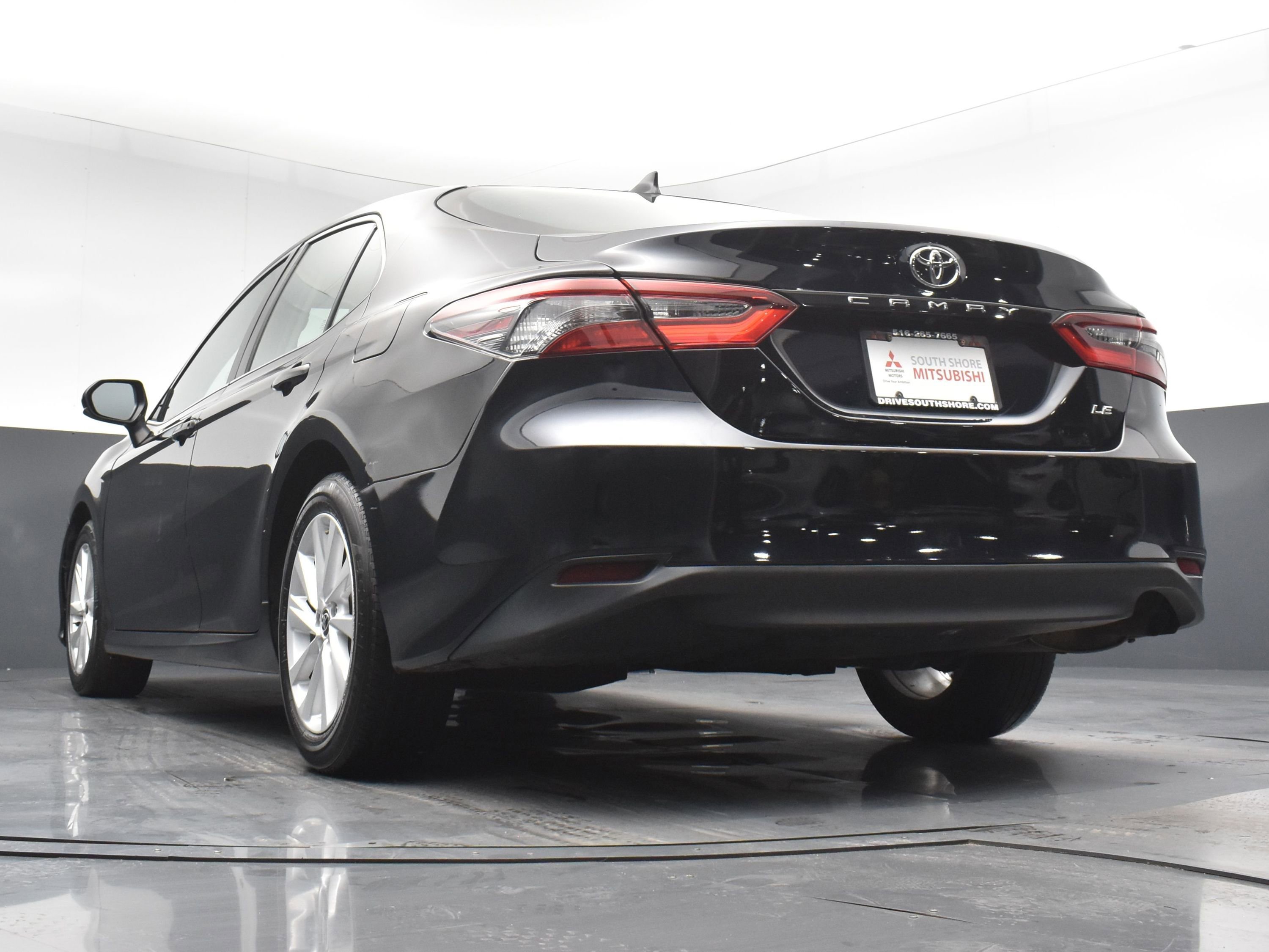 2021 Toyota Camry LE photo 23