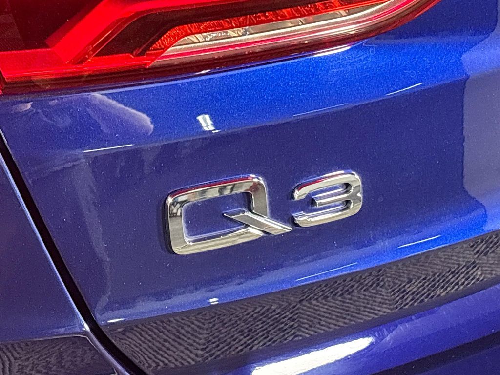 2021 Audi Q3 S line Premium Plus photo 24