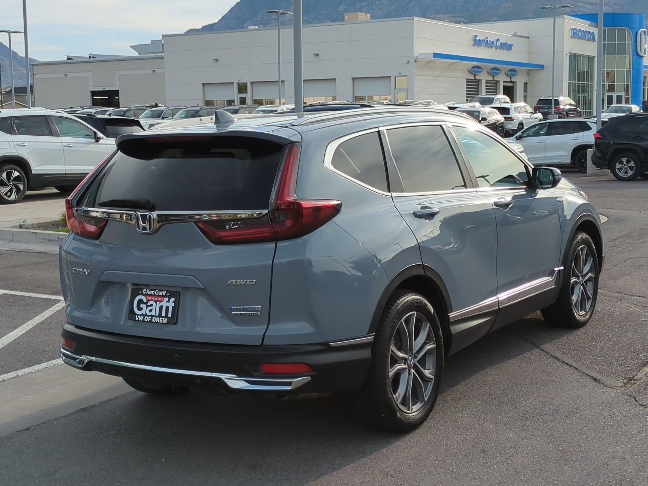 2021 Honda CR-V Hybrid Touring photo 3