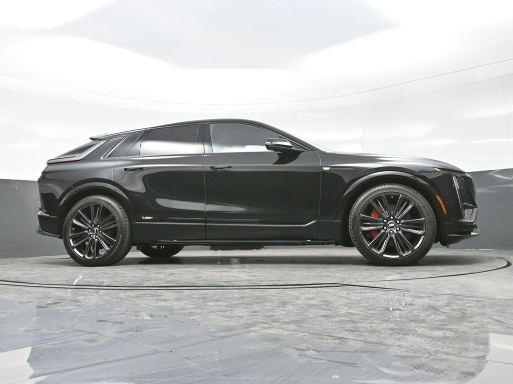 2026 Cadillac Lyriq photo 21