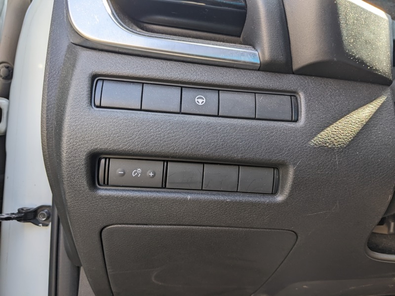 2021 Nissan Rogue SV photo 11
