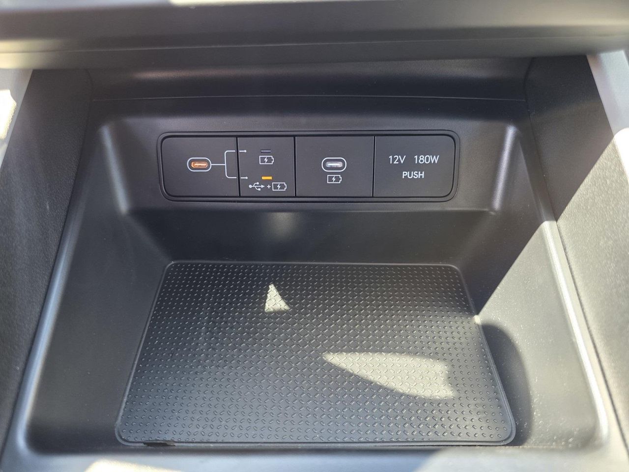 2025 Hyundai Tucson SE photo 25