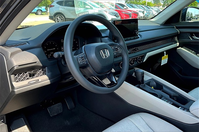2025 Honda Accord 1.5T LX photo 7