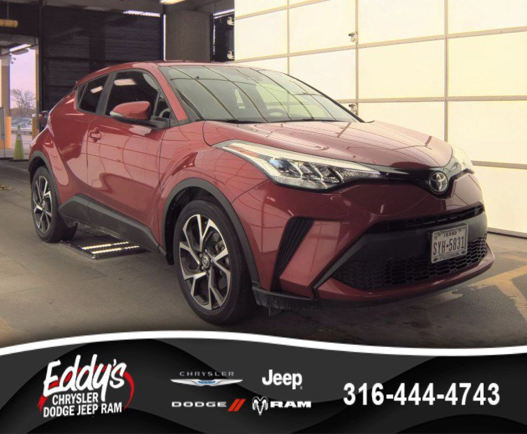 2021 Toyota C-HR XLE's photo