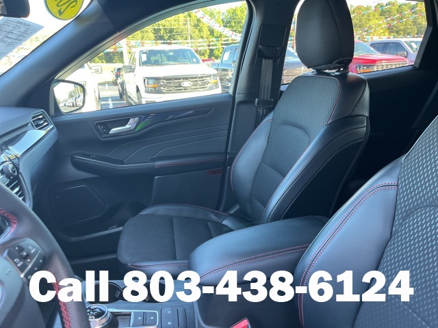 2025 Ford Escape ST-Line photo 8