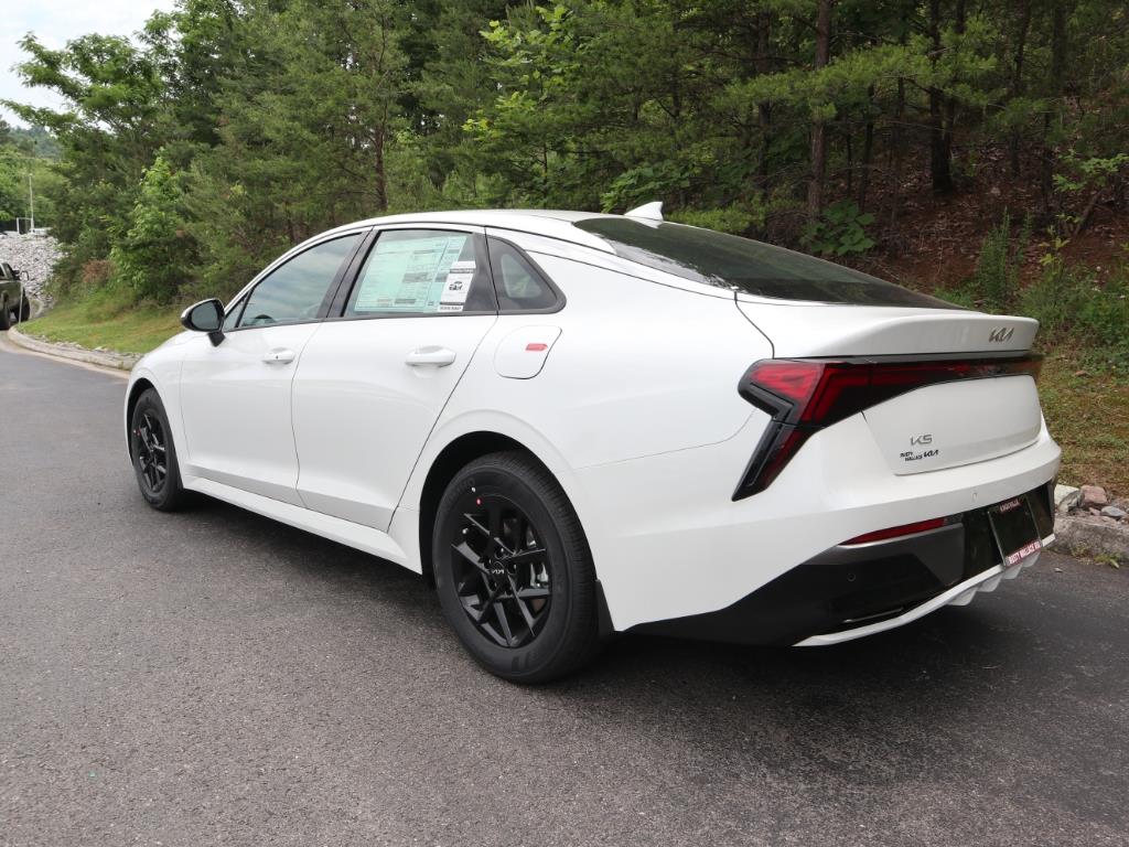 2025 Kia K5 LXS photo 3