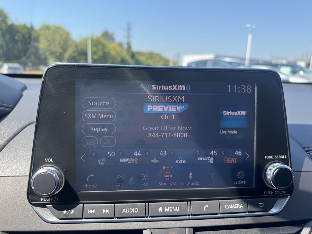2021 Nissan Altima 2.5 SR photo 16