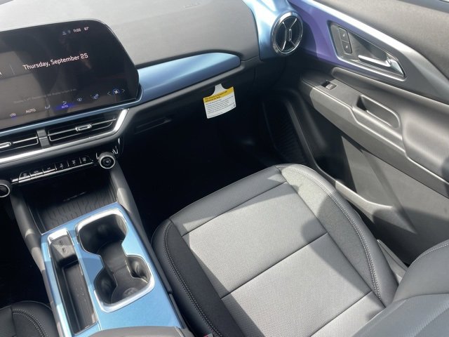 2026 Chevrolet Equinox EV 1LT photo 16