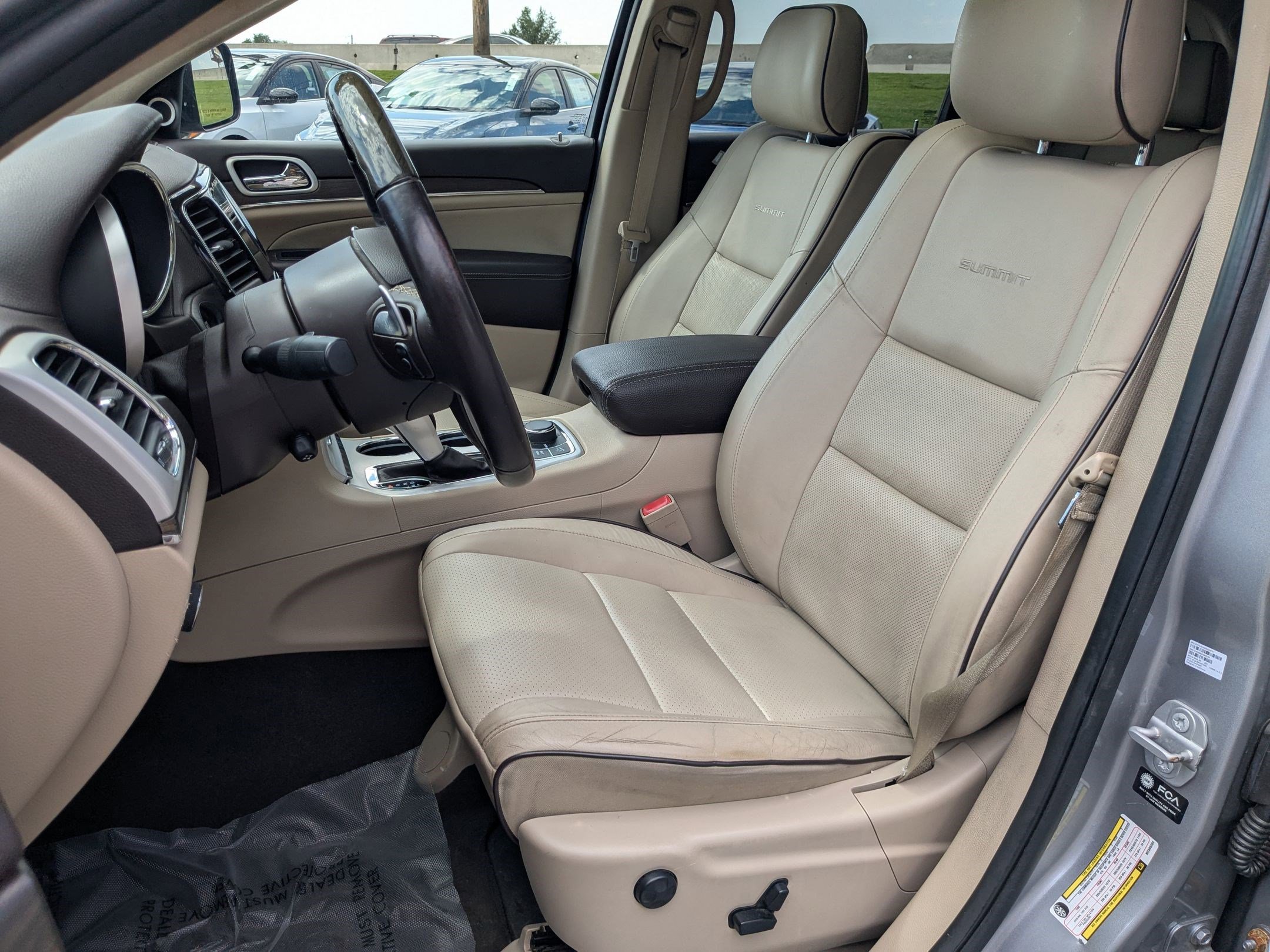 2021 Jeep Grand Cherokee Summit photo 25
